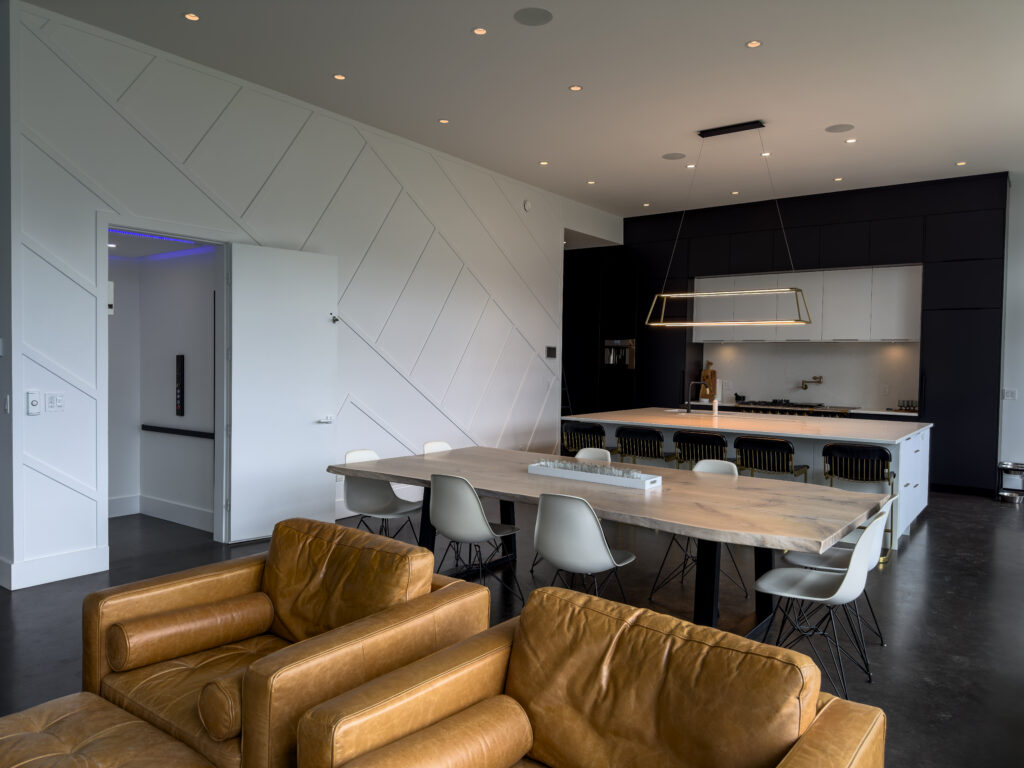 Erickson - Erickson 35